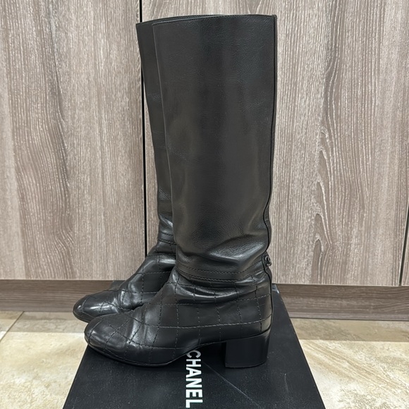 Chanel calf leather boots with cc logo in the back size 40 - Picture 2 of 7